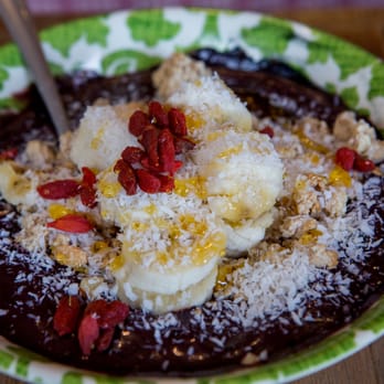 Under the Mango Tree - super food acai bowl with gogi berries - Coffee & Tea Near Me - Miami Beach, Florida