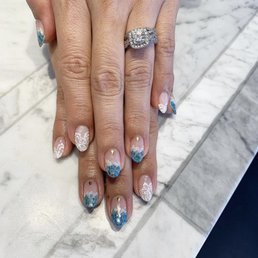 Gorgeous nail art by Rieko!