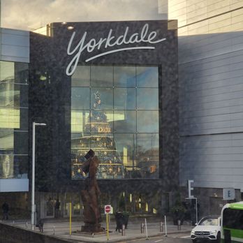 Yorkdale Shopping Centre - Shopping Centers Near Me - Toronto, Ontario Yorkdale Shopping Centre - Shopping Centers Near Me - Toronto, Ontario