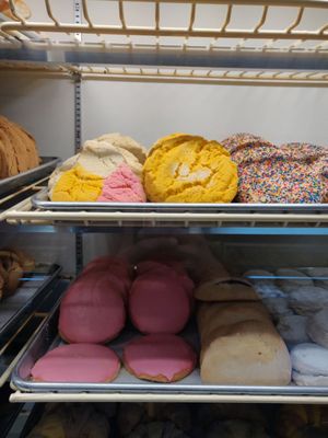 Pena's Bakery by null