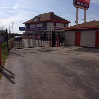 Public Storage - If you have a really big truck the entrance might be a little tricky. - Self Storage Near Me - Indianapolis, Indiana