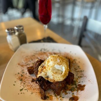 Tipsy Beans Cafe - Brisket and sweet potato hash w/ a yummy mimosa - Bars Near Me - Williamsburg, Virginia Tipsy Beans Cafe - Brisket and sweet potato hash w/ a yummy mimosa - Bars Near Me - Williamsburg, Virginia