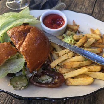 Hook & Ladder Manufacturing - Bars Near Me - Sacramento, California