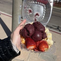Katy's Cafe - Açaí Bowl