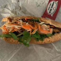 Grilled Pork Bahn mi
