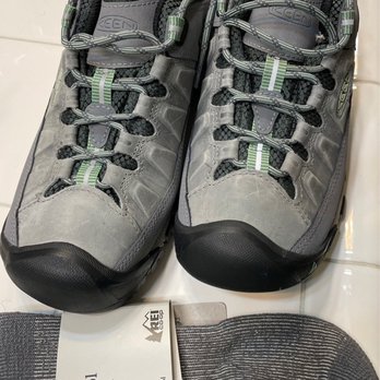 REI - Keen hiking shoes and REI hiking socks - Bikes Near Me - Reno, Nevada