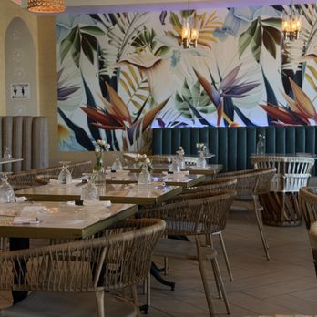 Mamimosas - Cute decor - Breakfast & Brunch Near Me - West Covina, California
