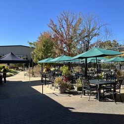 Public House Brewing Company - Patio