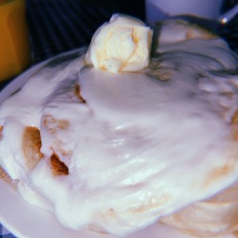 The Gilbert House - Homemade cinnamon rolls - New American Near Me - Gilbert, Arizona