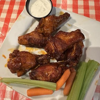 J Timothy's Taverne - Dirt Wings - American Near Me - Plainville, Connecticut J Timothy's Taverne - Dirt Wings - American Near Me - Plainville, Connecticut