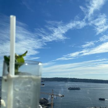 The Nest - Drinks & Views - Lounges Near Me - Seattle, Washington The Nest - Drinks & Views - Lounges Near Me - Seattle, Washington
