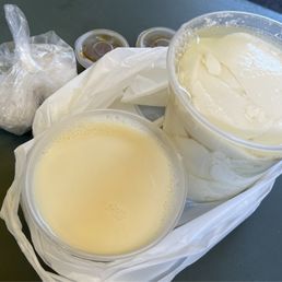 2 tea eggs, small soy milk, large tofu pudding