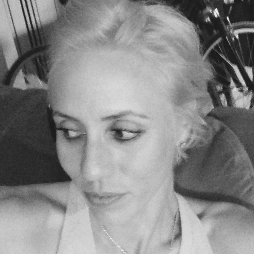 Essentials Spa Salon - I discovered a new style for my new pixie cut! Got so many compliments today frm ppl telling me that ur a color Genius, Jen! TY! - Hair Salons Near Me - Granite Bay, California Essentials Spa Salon - I discovered a new style for my new pixie cut! Got so many compliments today frm ppl telling me that ur a color Genius, Jen! TY! - Hair Salons Near Me - Granite Bay, California