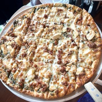 Savastano's Pizzeria - 16" Chicken Alfredo - Pizza Near Me - Tulsa, Oklahoma