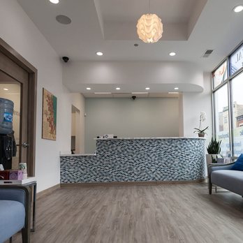 Avenue Dental - Reception 1 - Pediatric Dentists Near Me - Chicago, Illinois Avenue Dental - Reception 1 - Pediatric Dentists Near Me - Chicago, Illinois