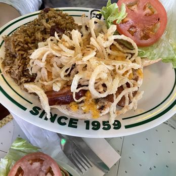 Flanigan's - Hollywood - Chicken sandwich - Seafood Near Me - Hollywood, Florida Flanigan's - Hollywood - Chicken sandwich - Seafood Near Me - Hollywood, Florida