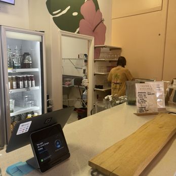 Maui Juice Co - Juice Bars & Smoothies Near Me - Wailuku, Hawaii Maui Juice Co - Juice Bars & Smoothies Near Me - Wailuku, Hawaii