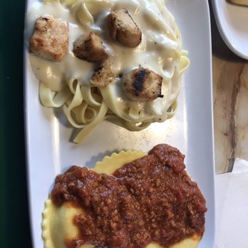Fazoli's - Ravioli with meat sauce and fettuccine Alfredo with chicken. - Italian Near Me - Moline, Illinois Fazoli's - Ravioli with meat sauce and fettuccine Alfredo with chicken. - Italian Near Me - Moline, Illinois