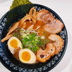 Ramen Setagaya - Black Garlic Tonkotsu DX