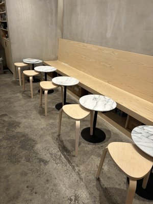 Cafe miomio / Bar Mutsumi by null