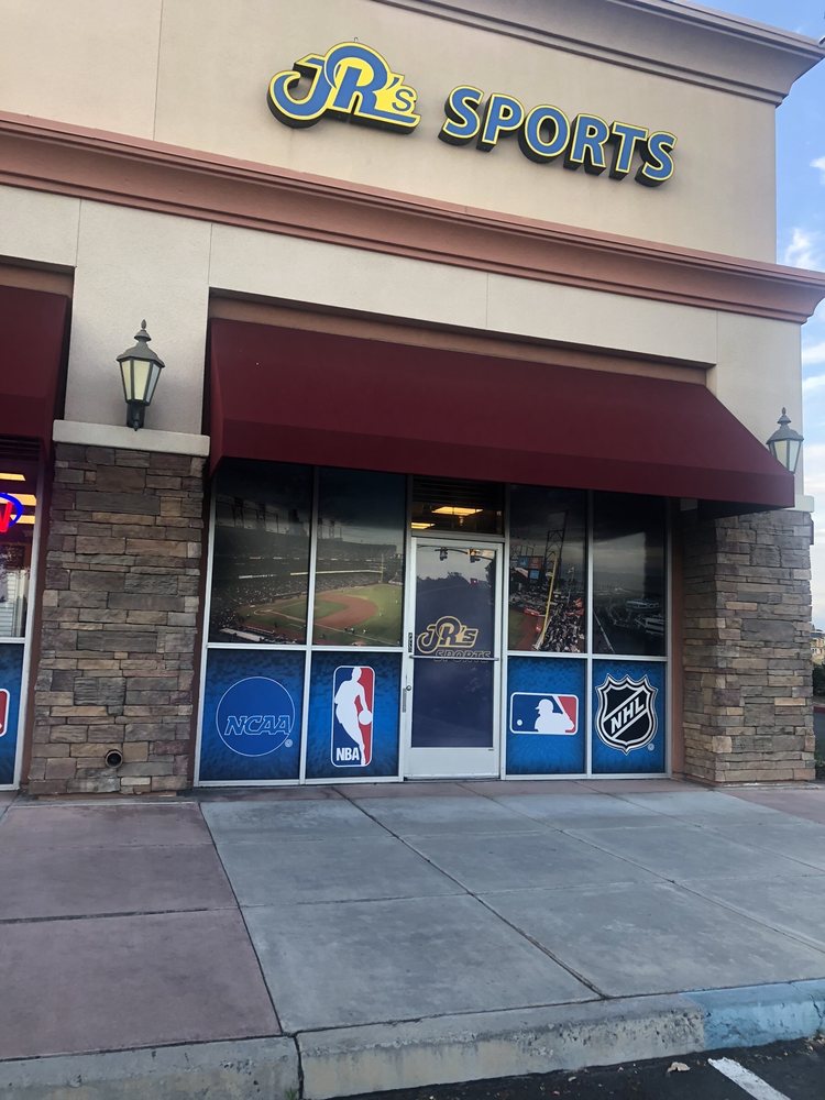 JR’S SPORTS Updated July 2024 605 Herndon Ave, Clovis, California