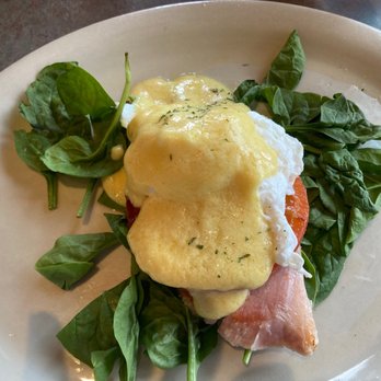 Sunset Grill - Florentine Benedict half order - American Near Me - Three Lakes, Wisconsin