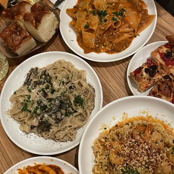 Forma Pasta Factory - Funghi Fettuccine, malfadine scampi, pappardelle bolognese, trofie beef - Italian Near Me - Brooklyn, New York Forma Pasta Factory - Funghi Fettuccine, malfadine scampi, pappardelle bolognese, trofie beef - Italian Near Me - Brooklyn, New York