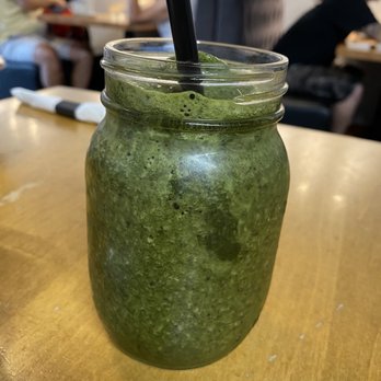 Harvest Food & Drink - a green smoothie - Coffee & Tea Near Me - Jasper, Alberta