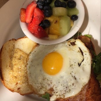 Shorehouse Kitchen - Fried chicken breakfast sandwich - Breakfast & Brunch Near Me - Carlsbad, California