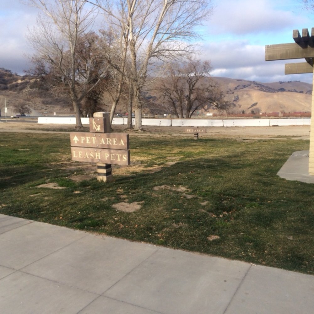 Pet area to give your pups a chance to stretch their legs, too!  Water for filling pet bowls is available