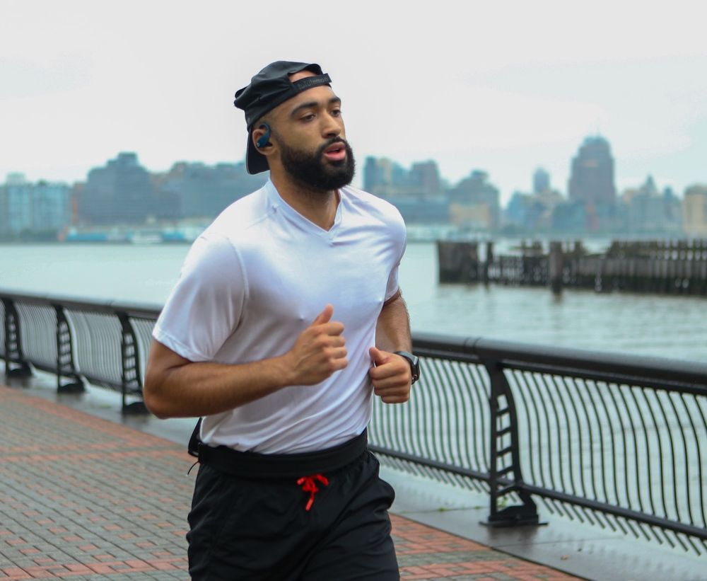 FLEET FEET Updated September 2024 450 Photos & 75 Reviews 604