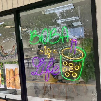 Pearl Boba Tea and Snacks - Window - Bubble Tea Near Me - Davie, Florida Pearl Boba Tea and Snacks - Window - Bubble Tea Near Me - Davie, Florida