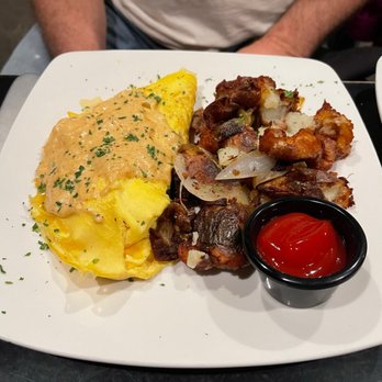 Seasons 101 - Ovation omelette - Breakfast & Brunch Near Me - Sevierville, Tennessee Seasons 101 - Ovation omelette - Breakfast & Brunch Near Me - Sevierville, Tennessee