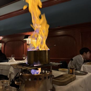 Le Continental - Fillet - French Near Me - Quebec City, Quebec