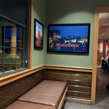 Applebee's Grill + Bar - Benches in the waiting area. - American Near Me - Palm Desert, California Applebee's Grill + Bar - Benches in the waiting area. - American Near Me - Palm Desert, California