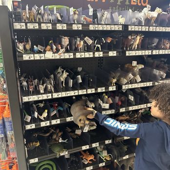 Petco - Pet Stores Near Me - Long Beach, California