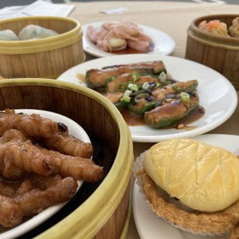 Lei Garden - Food arrives... chicken's feet, durian pastries, stuffed jalapeños, shrimp dumplings, congee, and 2 more. All pretty good. - Dim Sum Near Me - Cupertino, California Lei Garden - Food arrives... chicken's feet, durian pastries, stuffed jalapeños, shrimp dumplings, congee, and 2 more. All pretty good. - Dim Sum Near Me - Cupertino, California
