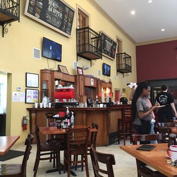Ruby Slipper Marigny - Interior - Breakfast & Brunch Near Me - New Orleans, Louisiana