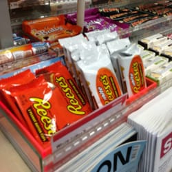 Kiosk - Es gibt jetzt endlich auch Reeses Peanut Butter Cups bei uns!