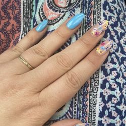 Luxury Nail II & Spa