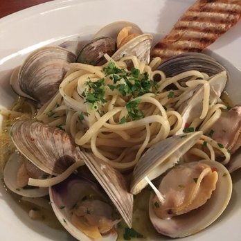 tavola - Linguine with clams - Italian Near Me - Charlottesville, Virginia tavola - Linguine with clams - Italian Near Me - Charlottesville, Virginia