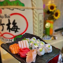 Sushi R91 - Sashimi Ensemble Combo (with Cali Rolls)