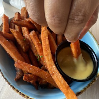 3rd Base LA - Potatoes Fries - Sports Bars Near Me - Los Angeles, California