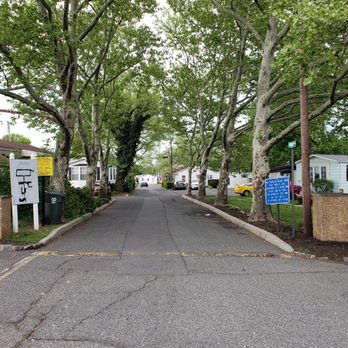 Brookside Mobile Estates - Beautiful tree lined streets! - Mobile Home Parks Near Me - Hazlet, New Jersey Brookside Mobile Estates - Beautiful tree lined streets! - Mobile Home Parks Near Me - Hazlet, New Jersey