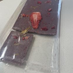 Mmelo Confections - Strawberries and black currant chocolate bar