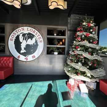 Boston Lobster - Decorated for Christmas - Chinese Near Me - Rosemead, California Boston Lobster - Decorated for Christmas - Chinese Near Me - Rosemead, California