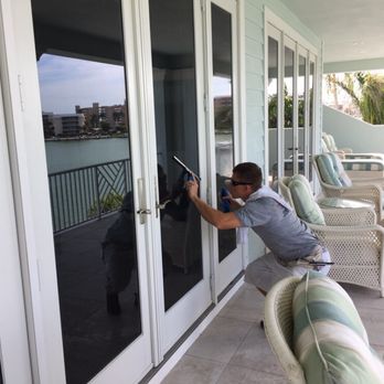 Elliott's Pressure Cleaning - Window cleaning - Window Washing Near Me - Naples, Florida