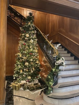 Hotel Fort Des Moines, Curio Collection by Hilton by null