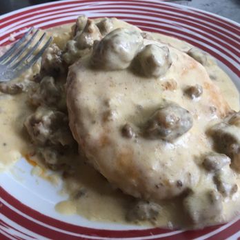 Vittles Restaurant - Sausage gravy on Biscuit - New American Near Me - Pittsfield, Maine