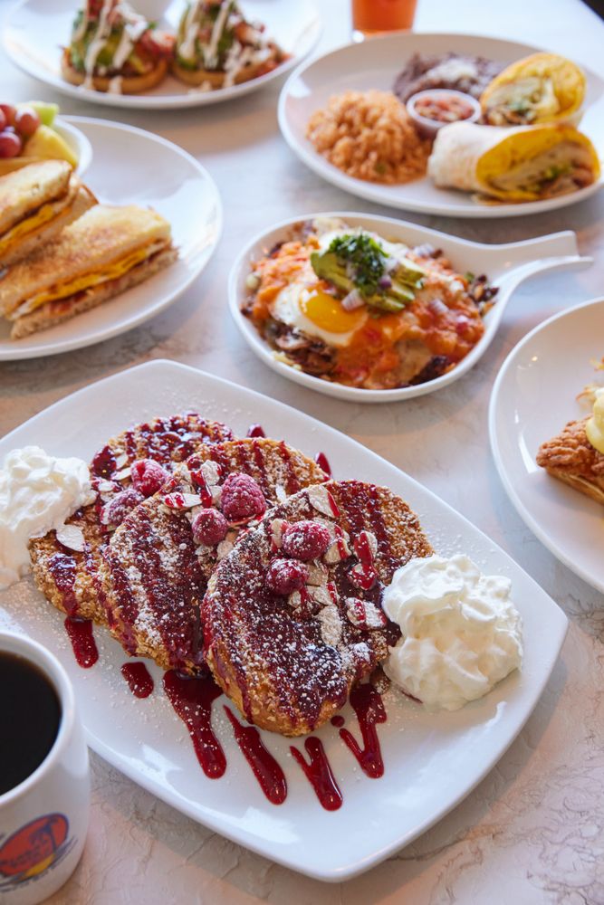 Broken Yolk Cafe
